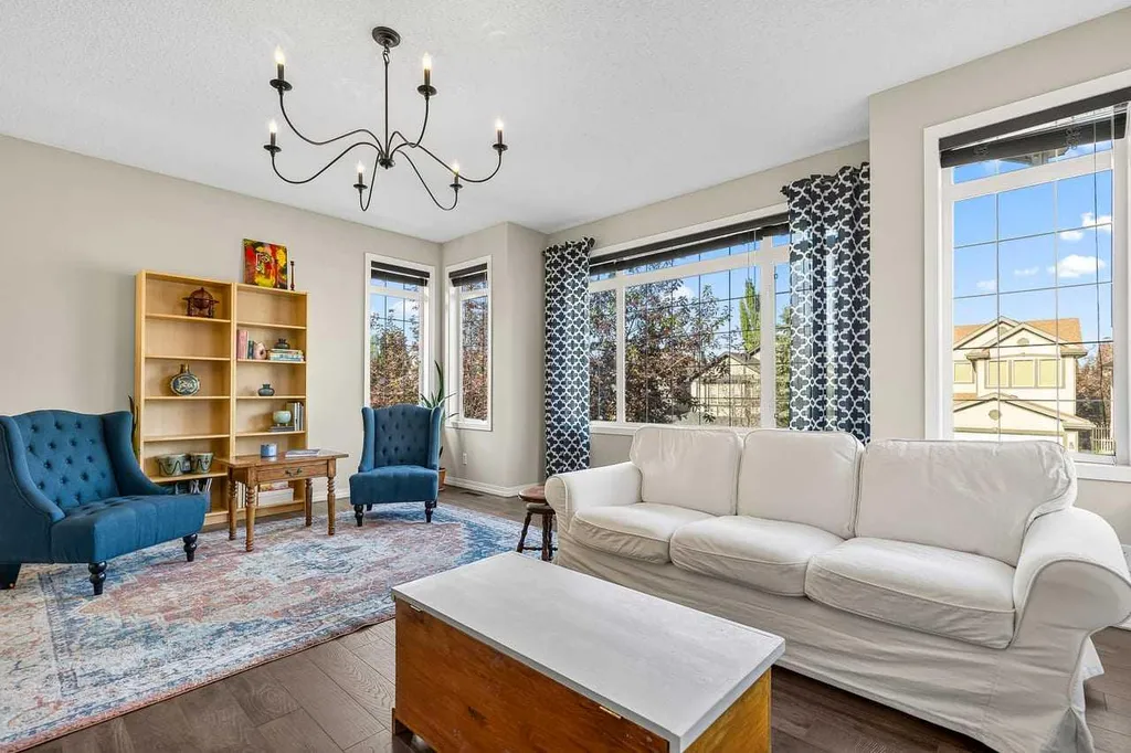 11 Chapala Square SE Calgary AB T2X 3T7