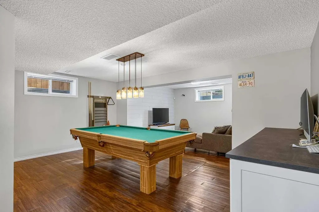 11 Chapala Square SE Calgary AB T2X 3T7