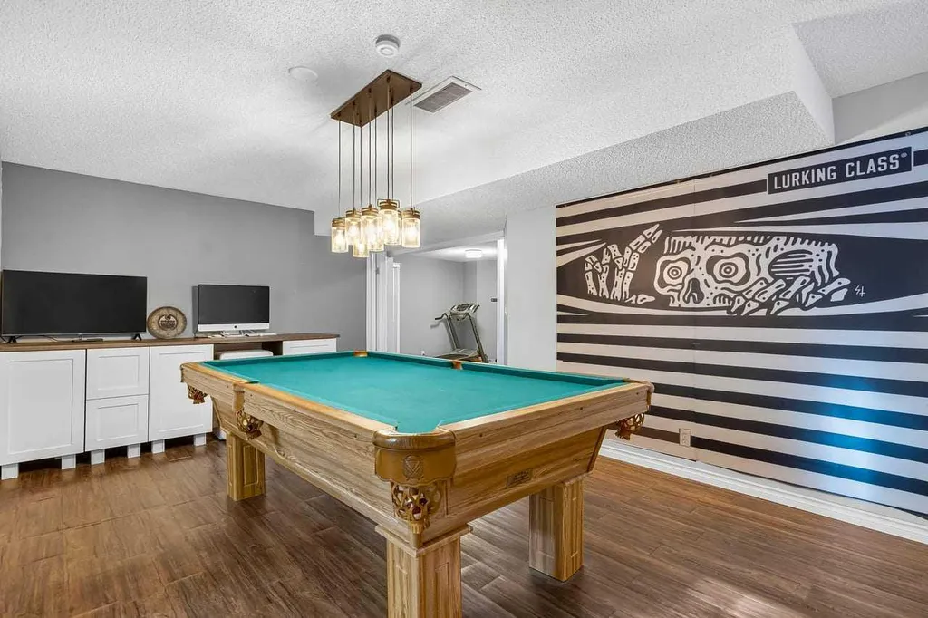 11 Chapala Square SE Calgary AB T2X 3T7