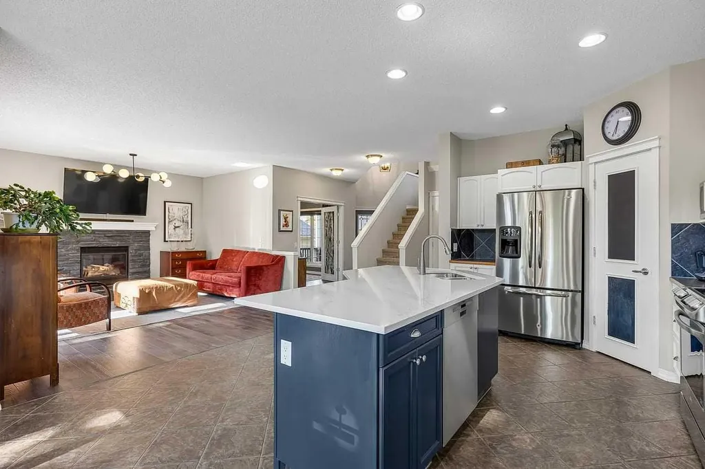 11 Chapala Square SE Calgary AB T2X 3T7
