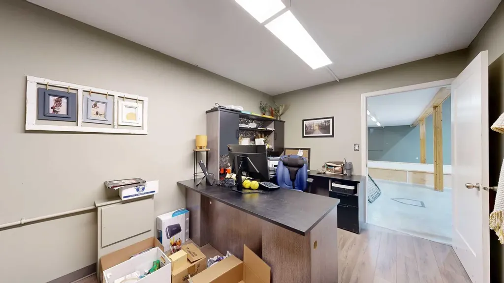 4902 51 Avenue Stettler AB T0C 2L2