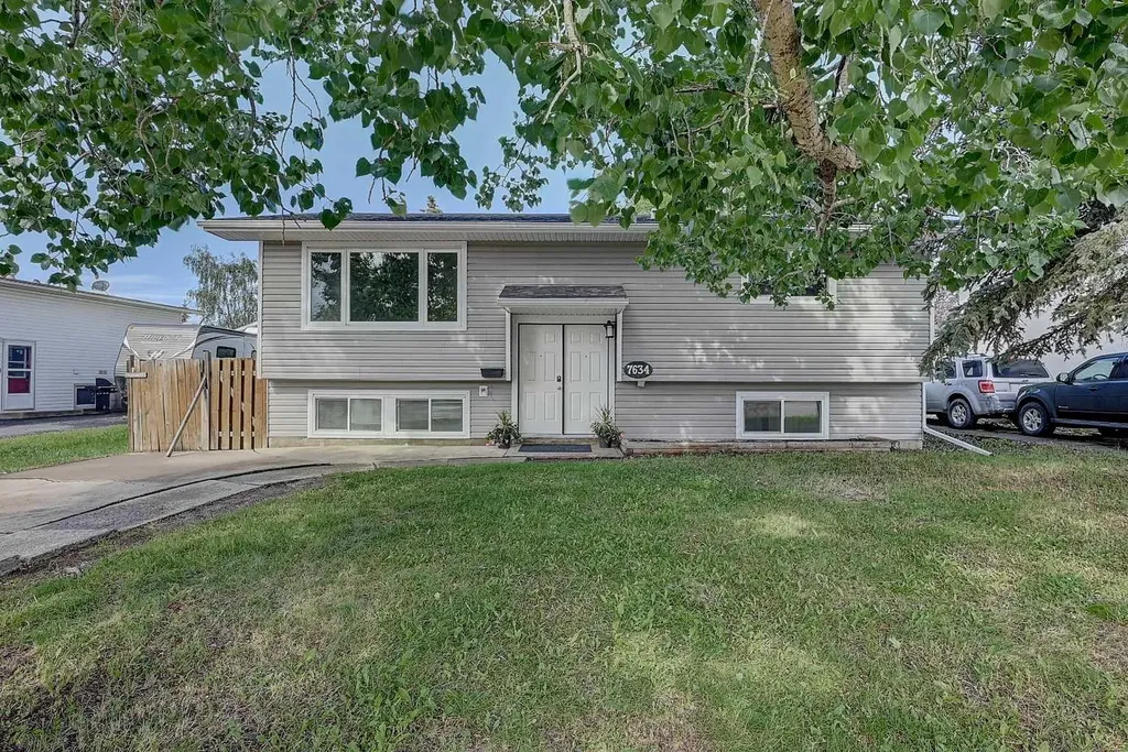 7634 Patterson Drive Grande Prairie AB T8V3Z6