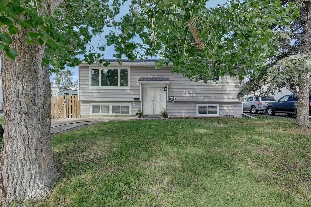 7634 Patterson Drive Grande Prairie AB T8V3Z6