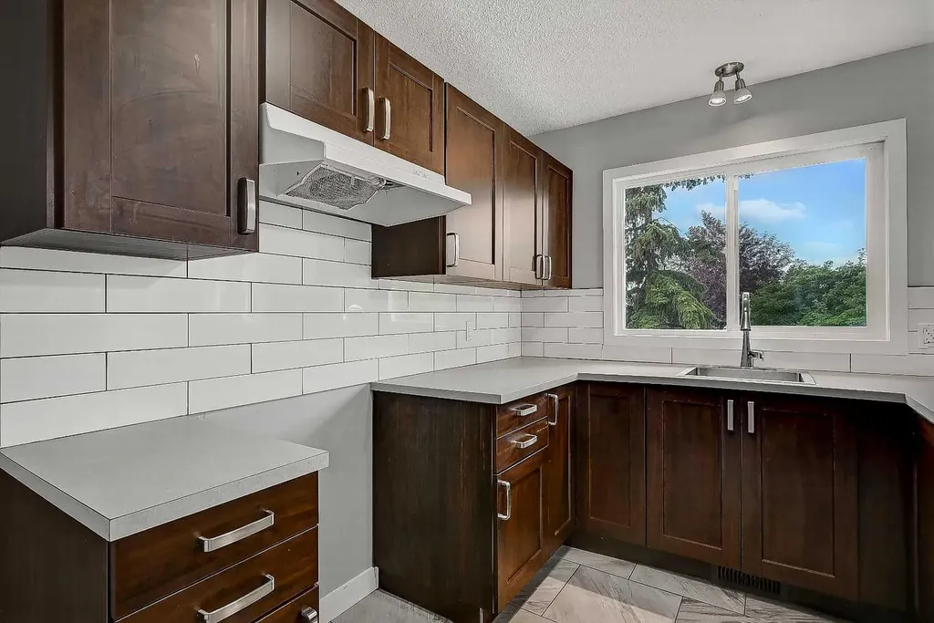 7634 Patterson Drive Grande Prairie AB T8V3Z6