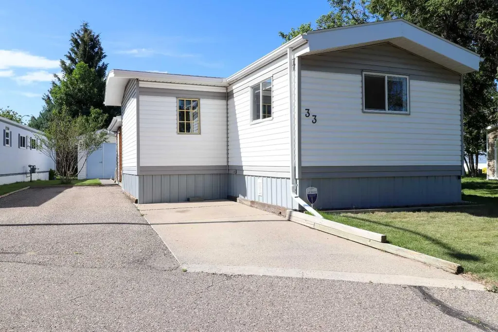 2300 13 Street N Lethbridge AB T1H 4E8