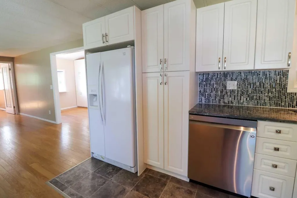2300 13 Street N Lethbridge AB T1H 4E8