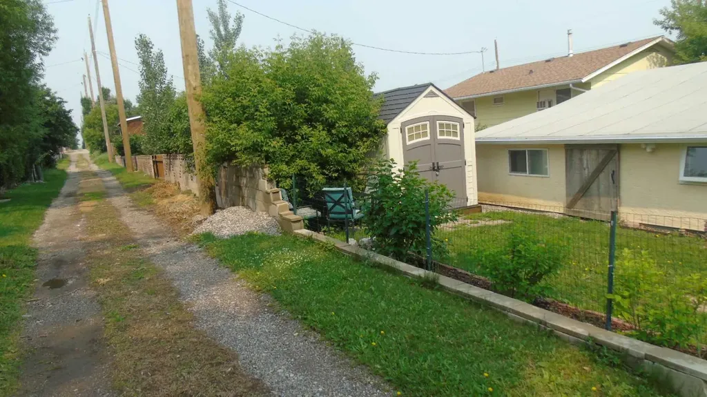 536 22 Fort Macleod AB T0L 0Z0