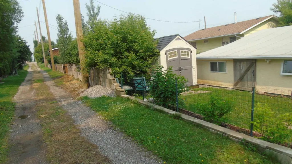 536 22 Street Fort Macleod AB T0L 0Z0