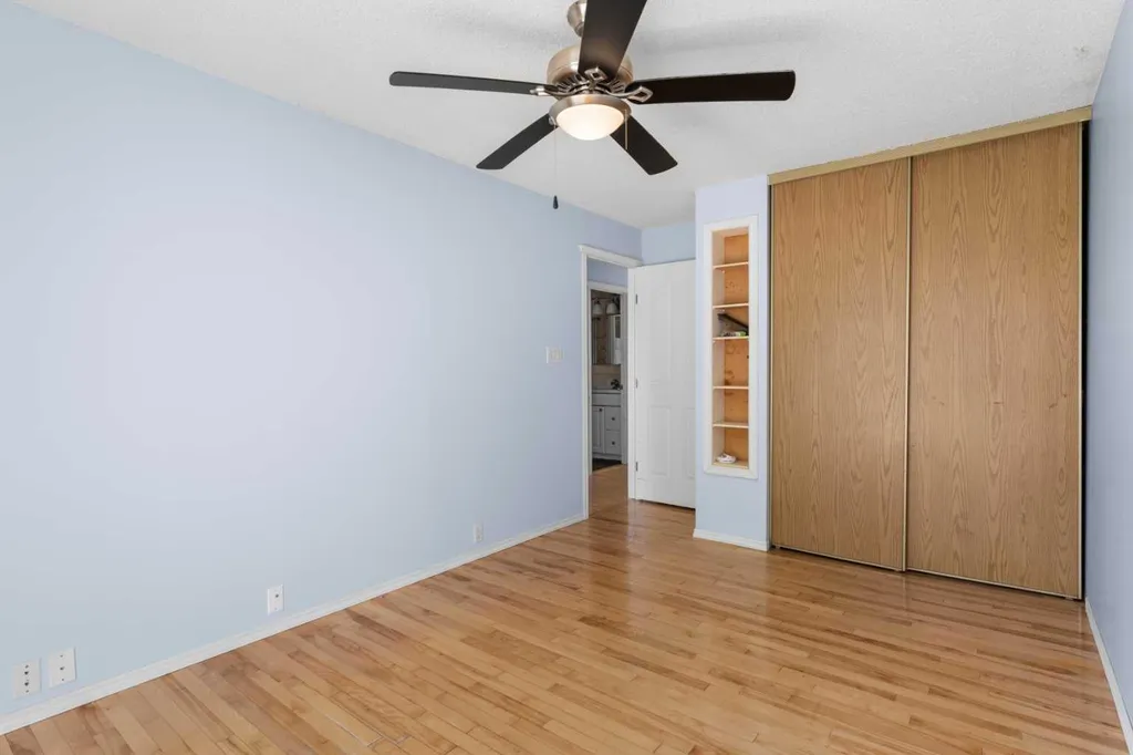 27 Elk Hill SE Airdrie AB T4B 1Z1