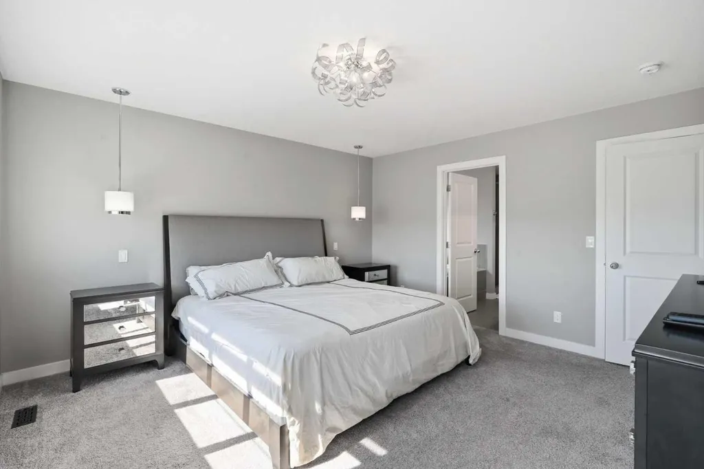 457 Midtown Parkway SW Airdrie AB T4B 4E3