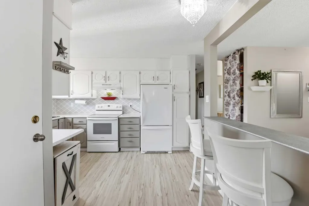 5745 35 Street Red Deer AB T4N 0S5