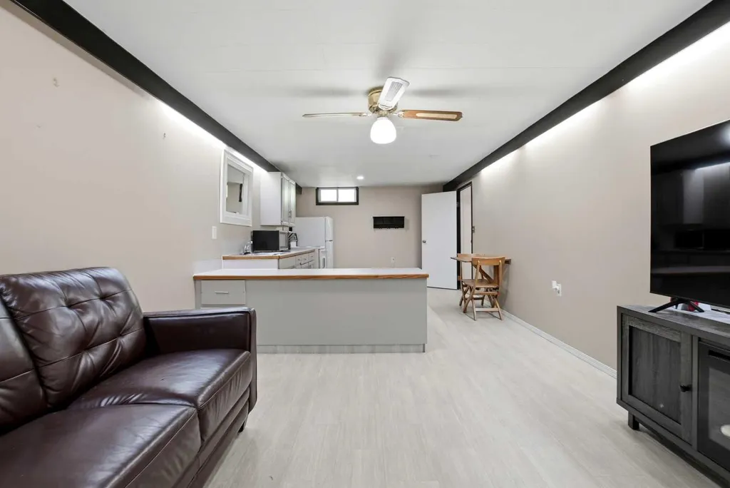 5745 35 Street Red Deer AB T4N 0S5