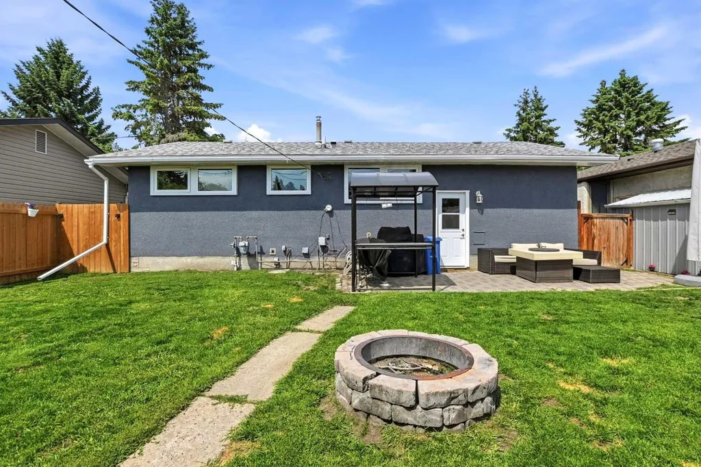 5745 35 Street Red Deer AB T4N 0S5