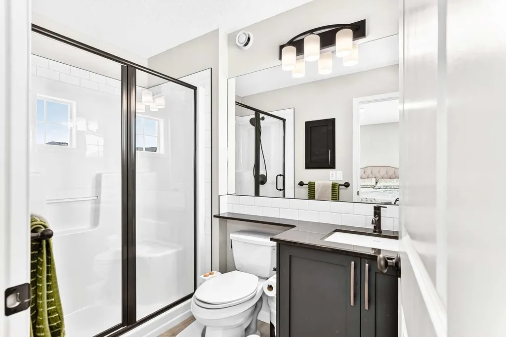 96 Wolf Gate Okotoks AB T1S 5T9