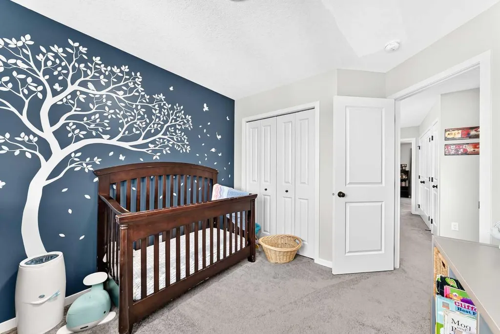 96 Wolf Gate Okotoks AB T1S 5T9