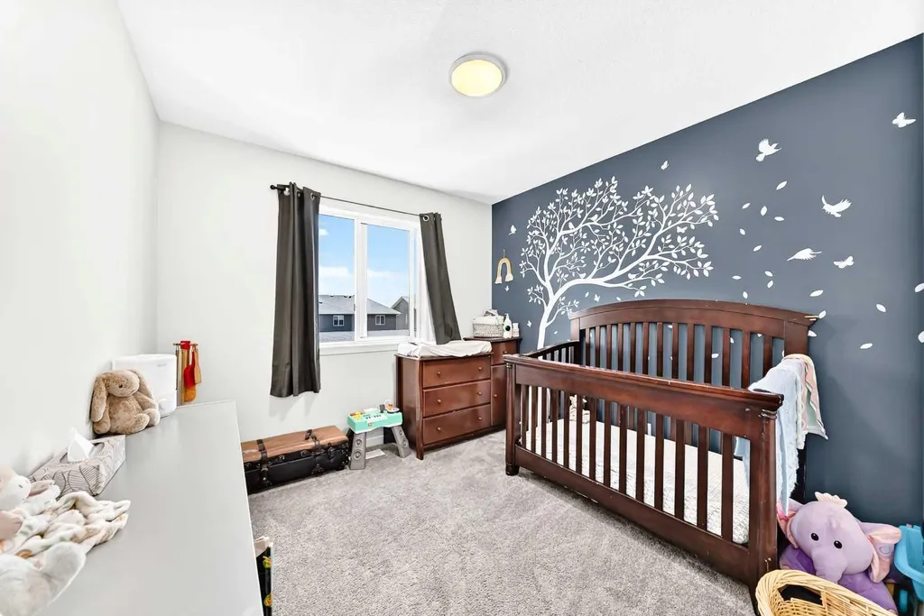 96 Wolf Gate Okotoks AB T1S 5T9