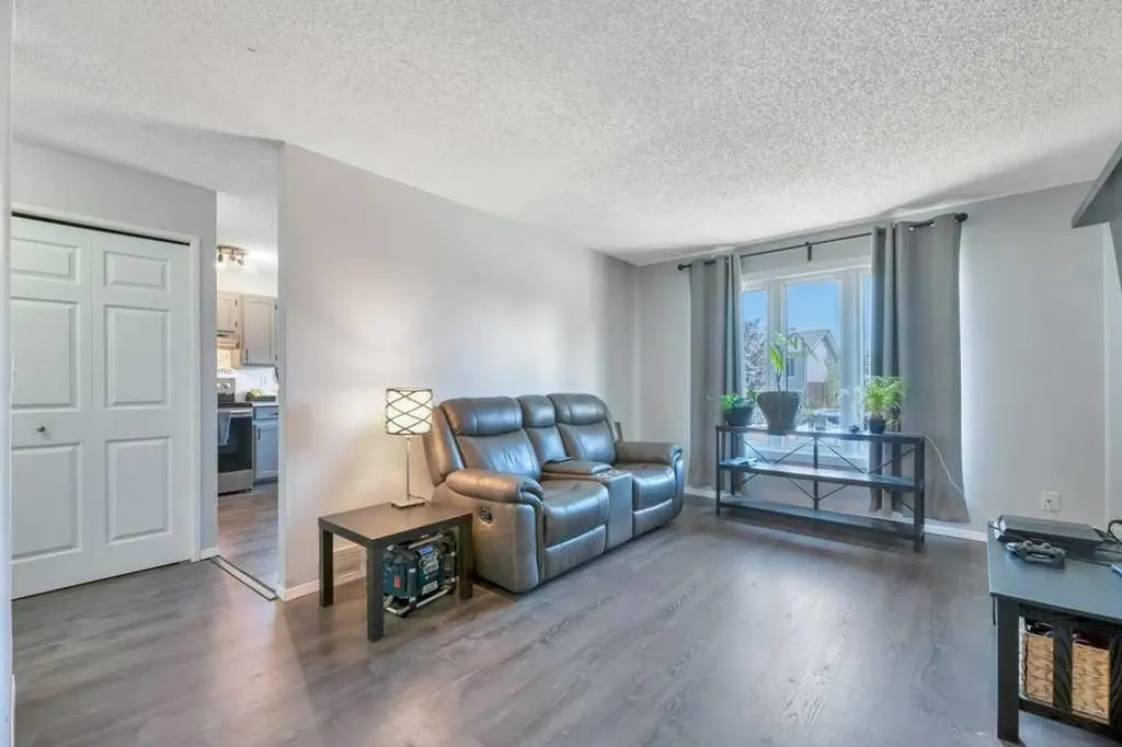 23 Abbercove Road SE Calgary AB T2A 6Y9