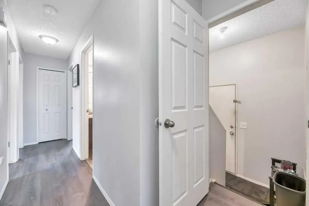 23 Abbercove Road SE Calgary AB T2A 6Y9