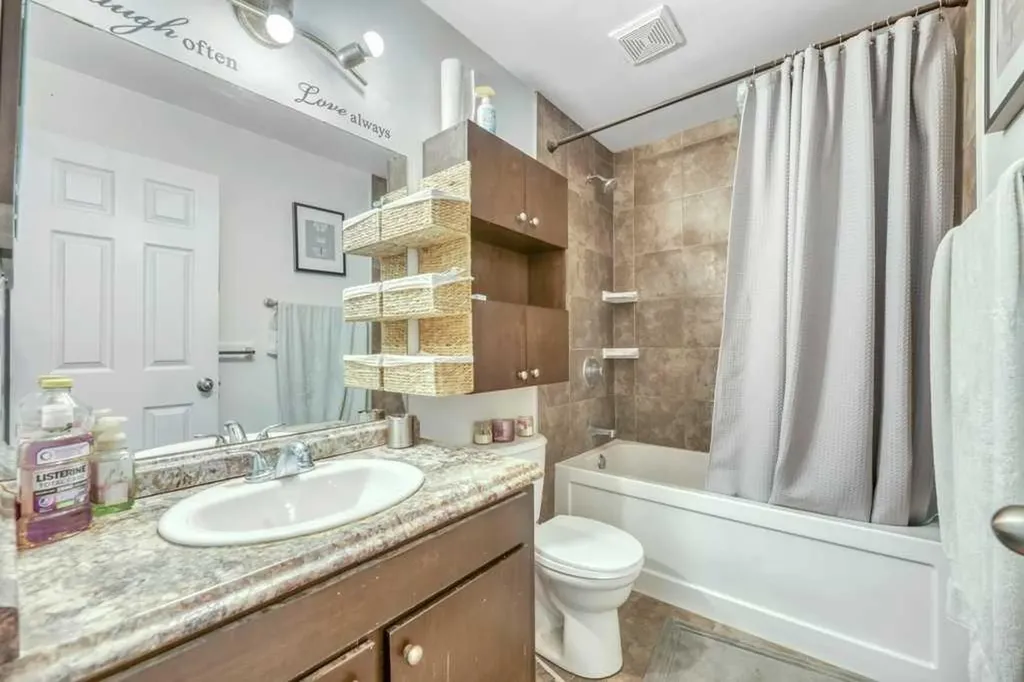 23 Abbercove Road SE Calgary AB T2A 6Y9