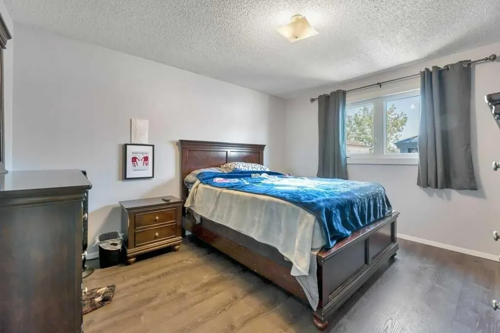 23 Abbercove Road SE Calgary AB T2A 6Y9