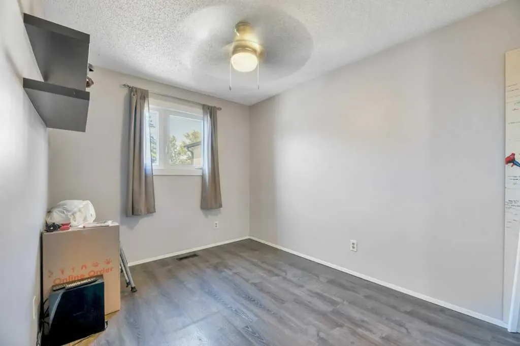 23 Abbercove Road SE Calgary AB T2A 6Y9