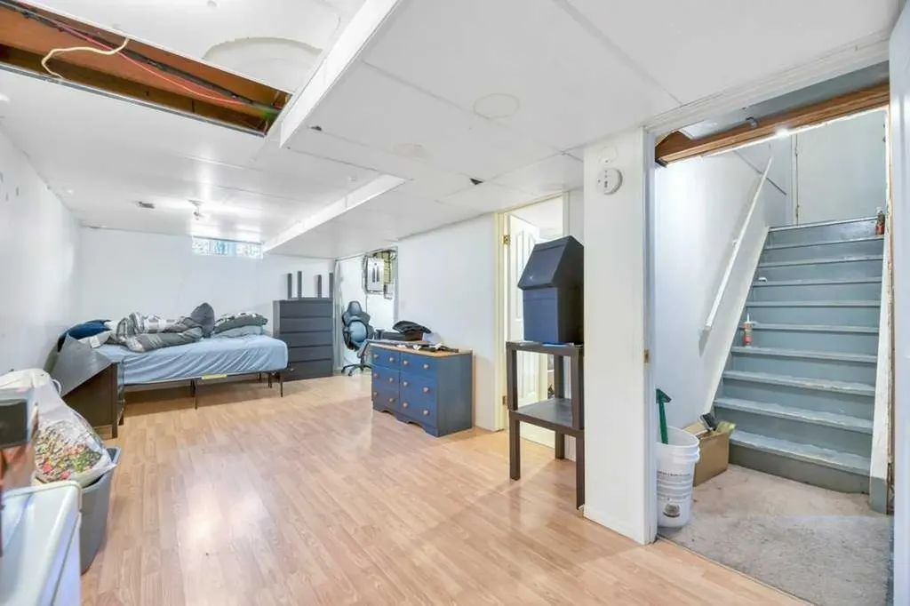 23 Abbercove Road SE Calgary AB T2A 6Y9