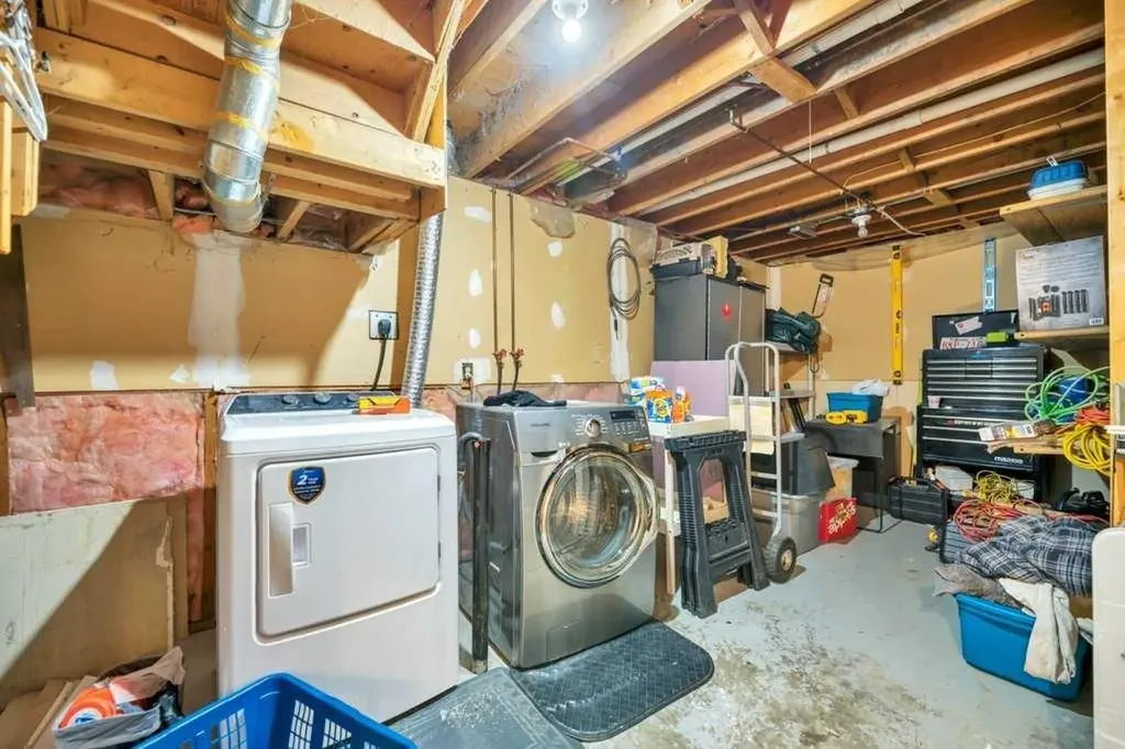 23 Abbercove Road SE Calgary AB T2A 6Y9