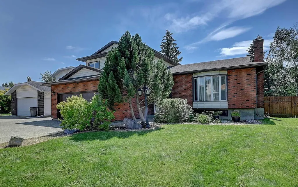 9513 62 Avenue Grande Prairie AB T8W2E1