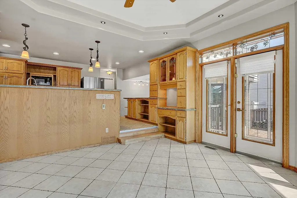 9513 62 Avenue Grande Prairie AB T8W2E1