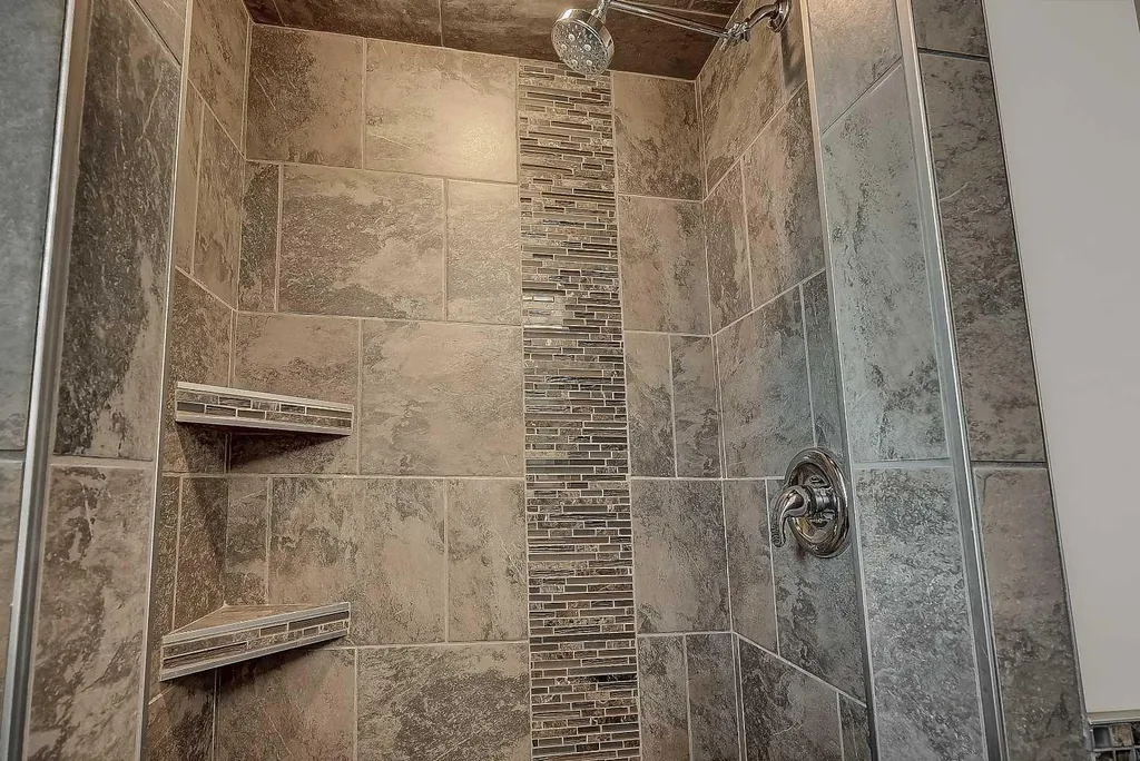 9513 62 Avenue Grande Prairie AB T8W2E1