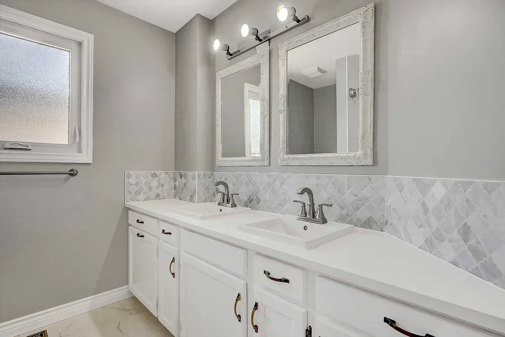 9513 62 Avenue Grande Prairie AB T8W2E1