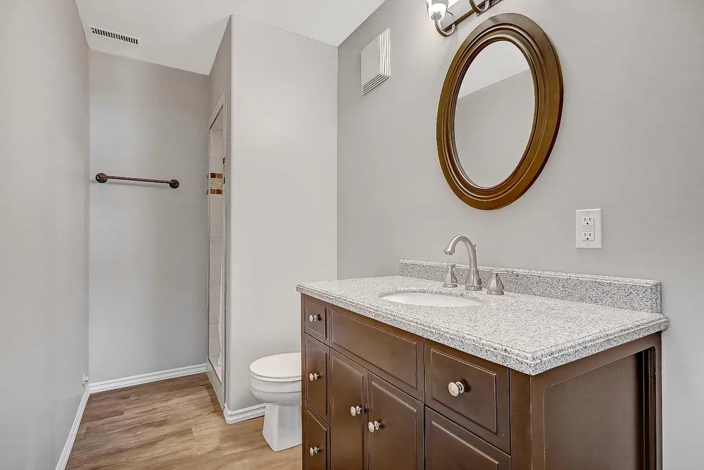 9513 62 Avenue Grande Prairie AB T8W2E1