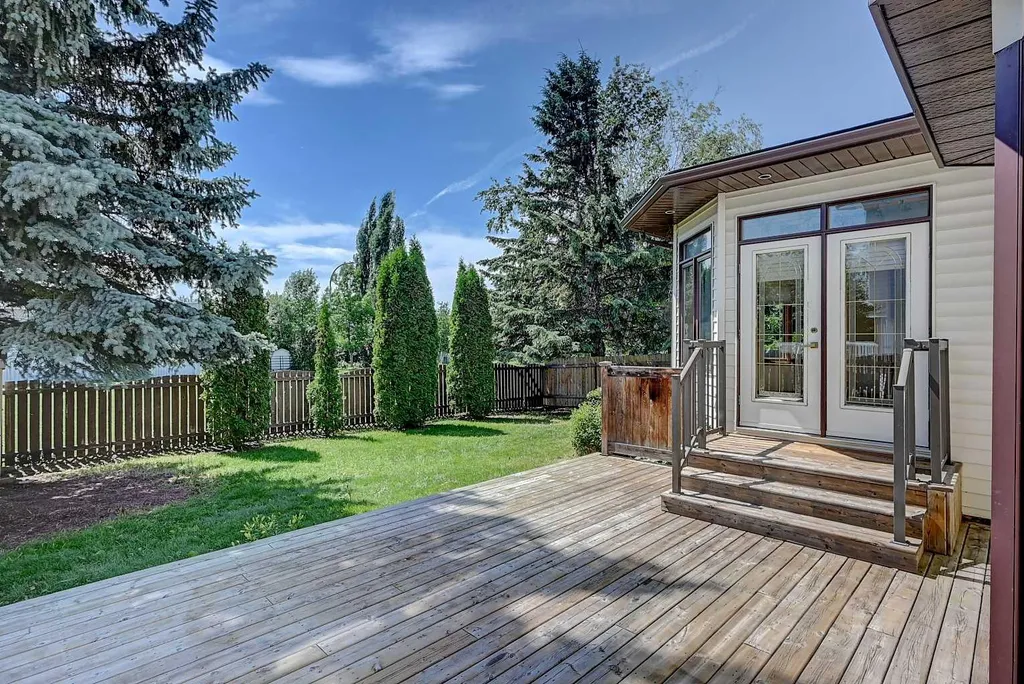 9513 62 Avenue Grande Prairie AB T8W2E1