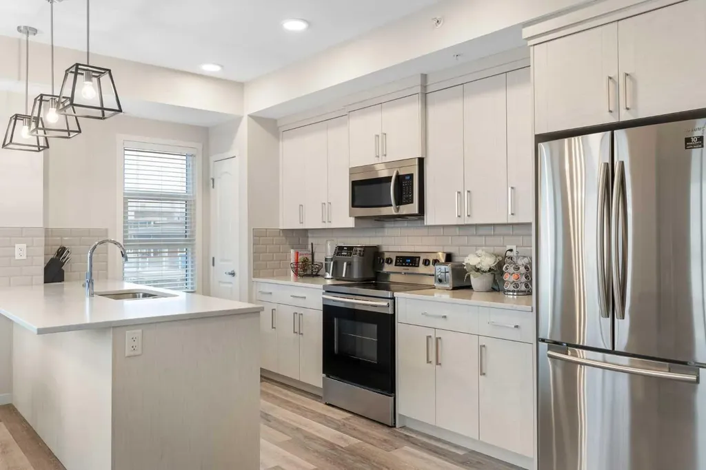 300 Harvest Hills Place NE Calgary AB T3K2P4