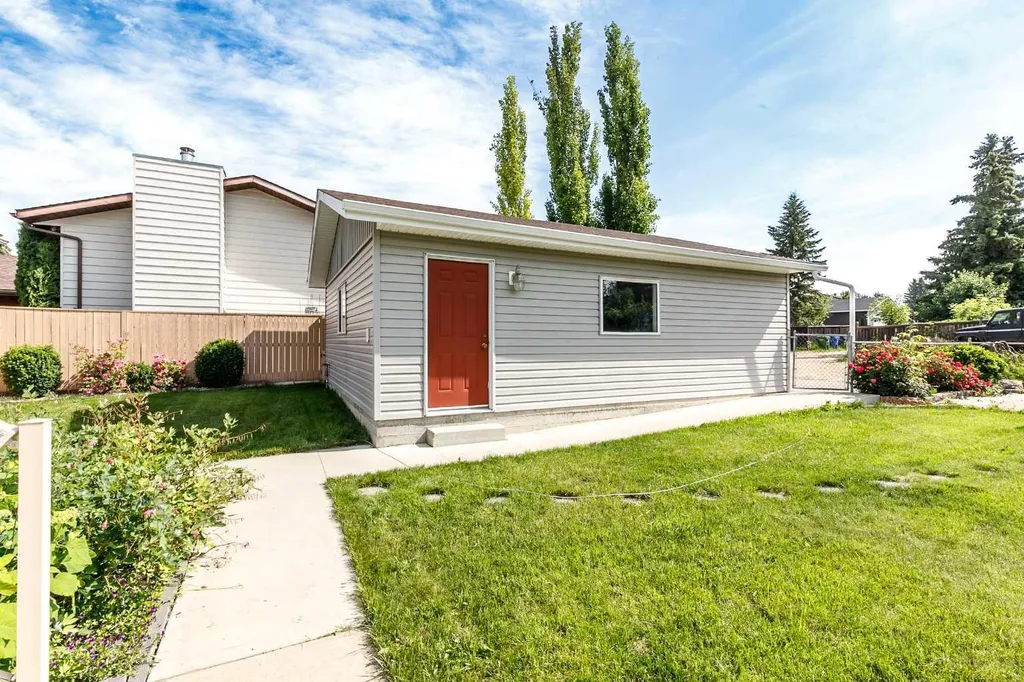 88 Mccullough Crescent Red Deer AB T4R 1S7