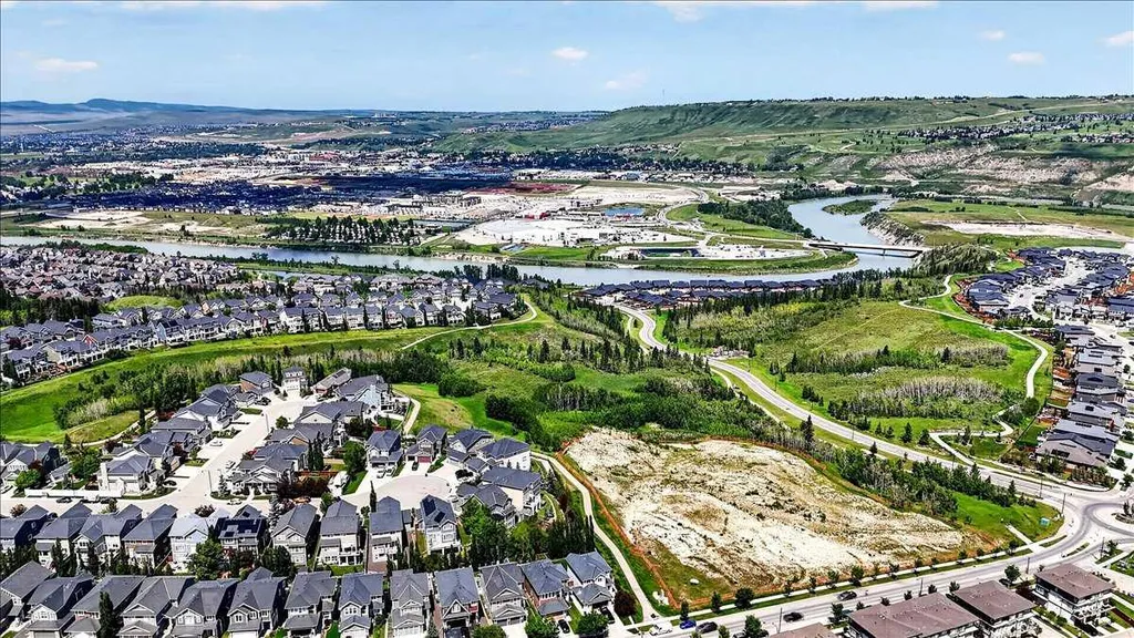 199 River Heights Crescent Cochrane AB T4C 0V1