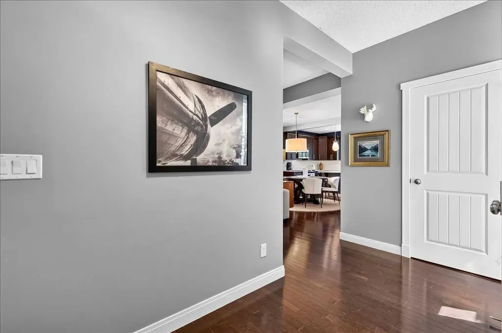 199 River Heights Crescent Cochrane AB T4C 0V1