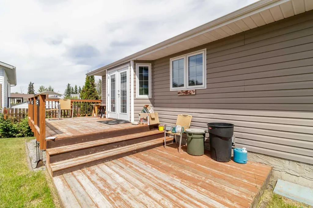 3 Pickering Close Sylvan Lake AB T4S 1K2