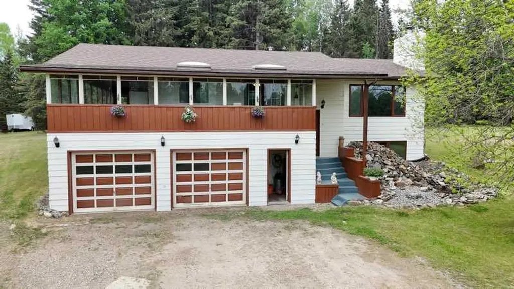 20 Voyager Drive Rural Clearwater County AB T4T 2A4
