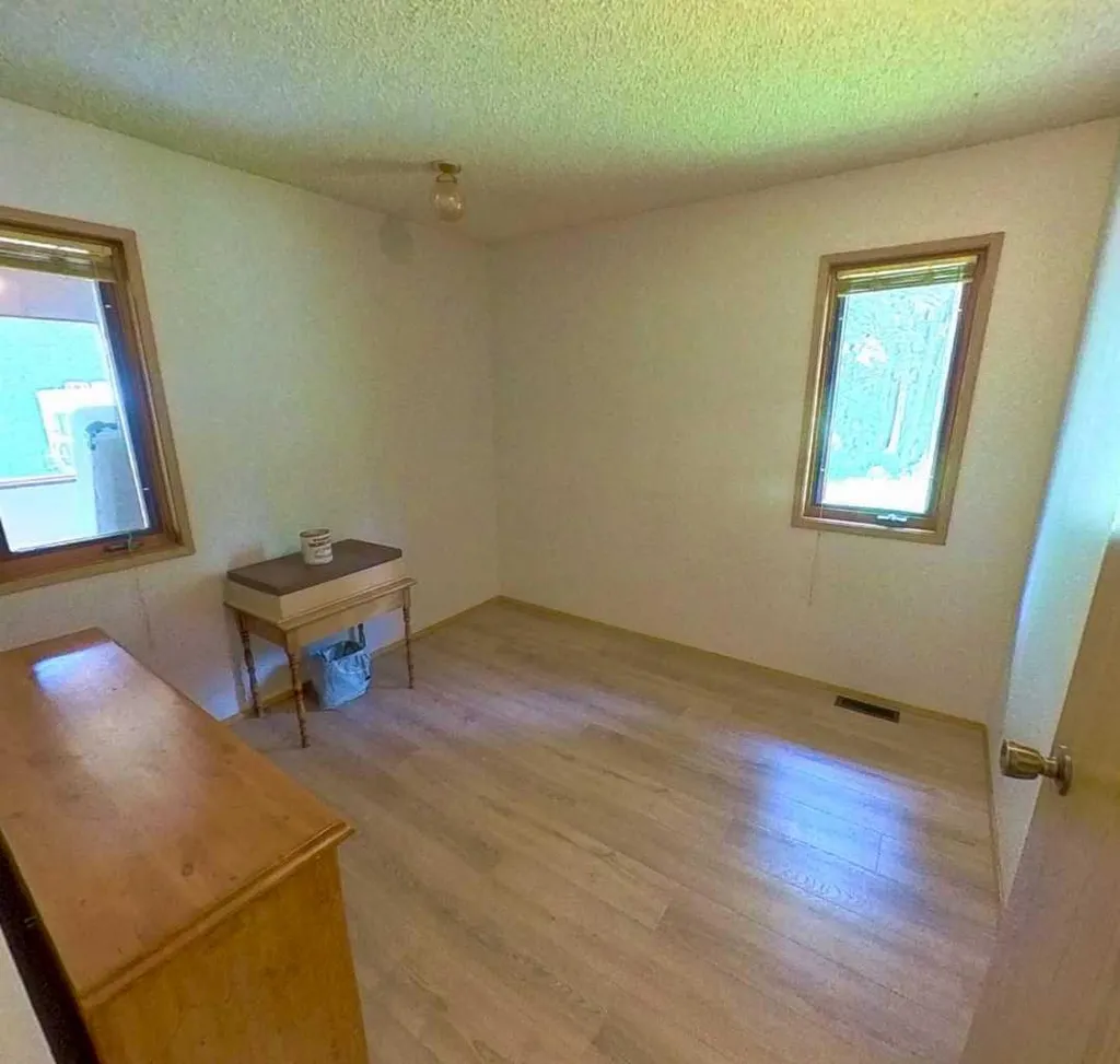 20 Voyager Drive Rural Clearwater County AB T4T 2A4