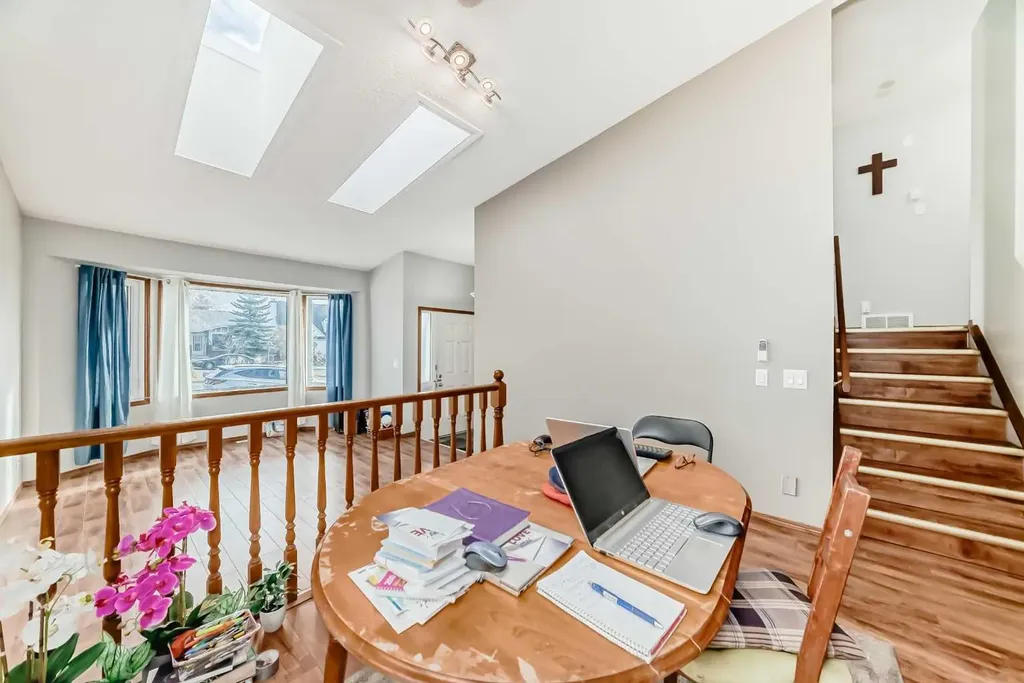 179 Hawkwood Boulevard NW Calgary AB T2R 0B3