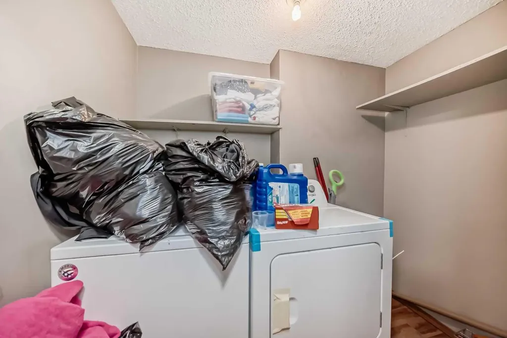 179 Hawkwood Boulevard NW Calgary AB T2R 0B3