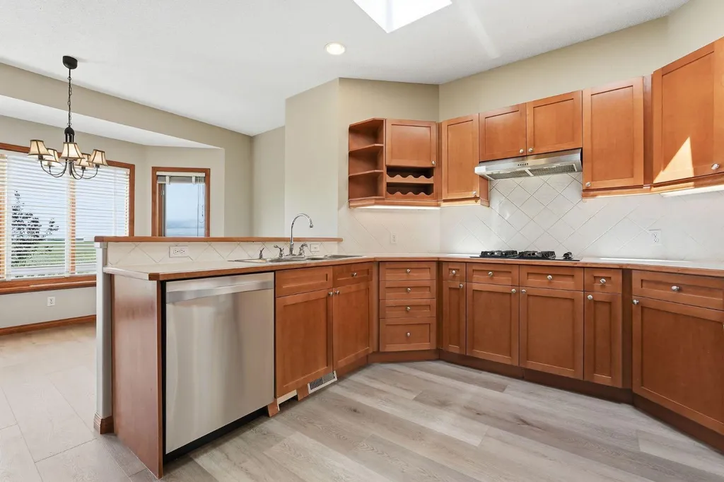 412 Harrison Court Crossfield AB T0M0S0
