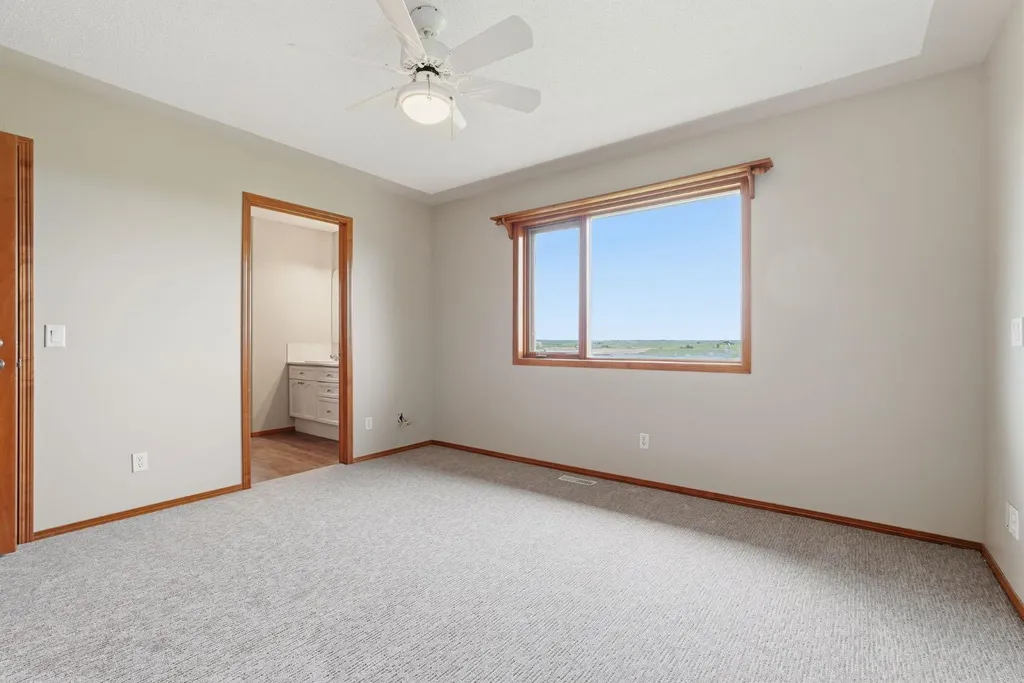 412 Harrison Court Crossfield AB T0M0S0