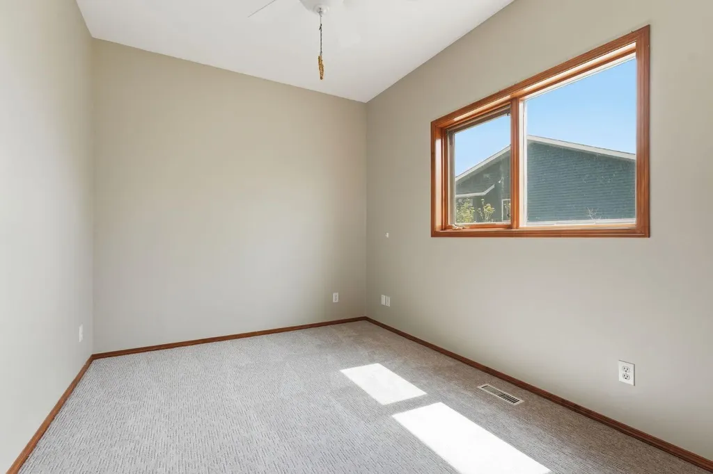 412 Harrison Court Crossfield AB T0M0S0