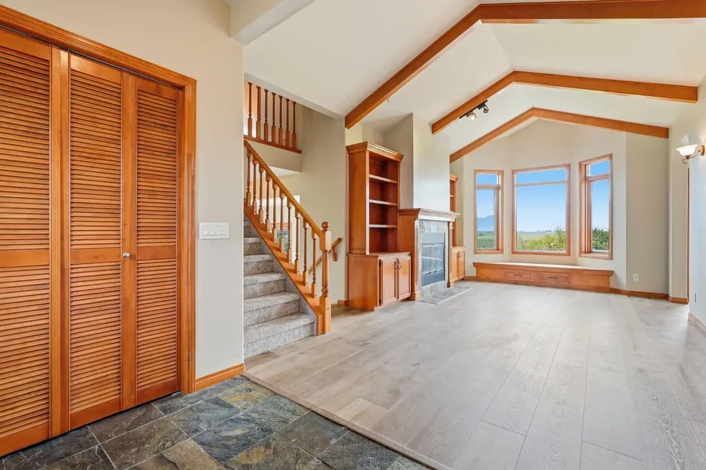 412 Harrison Court Crossfield AB T0M0S0