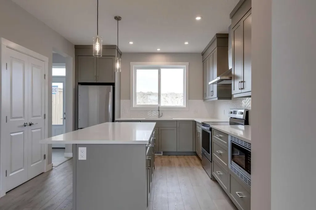 306 Haskayne Drive NW Calgary AB T3L 0J7