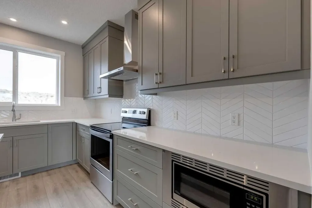 306 Haskayne Drive NW Calgary AB T3L 0J7