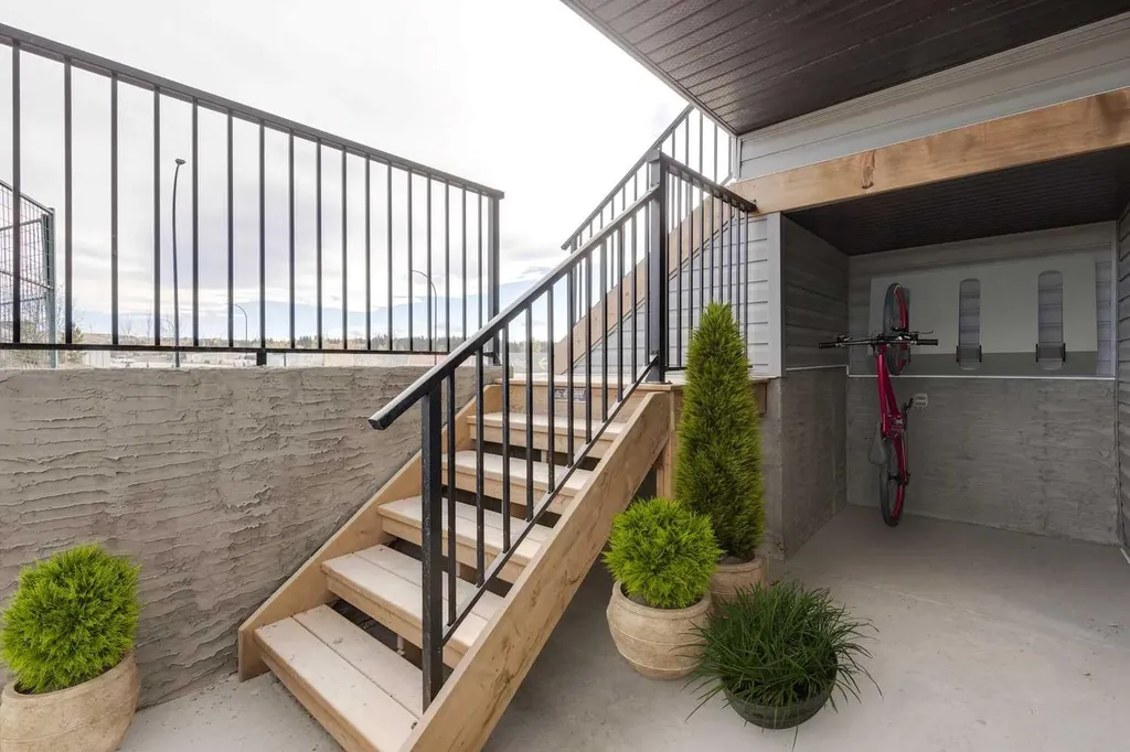 306 Haskayne Drive NW Calgary AB T3L 0J7