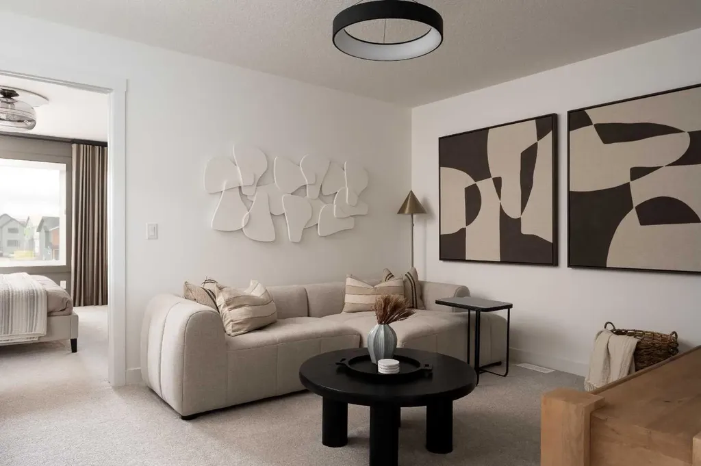 151 Royston Way NW Calgary AB T3L 0N7